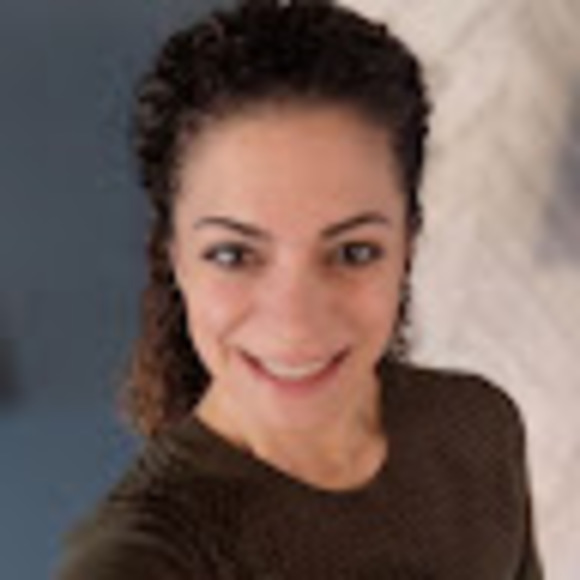 Meet your Posher, Lea - Picture 1 of 1